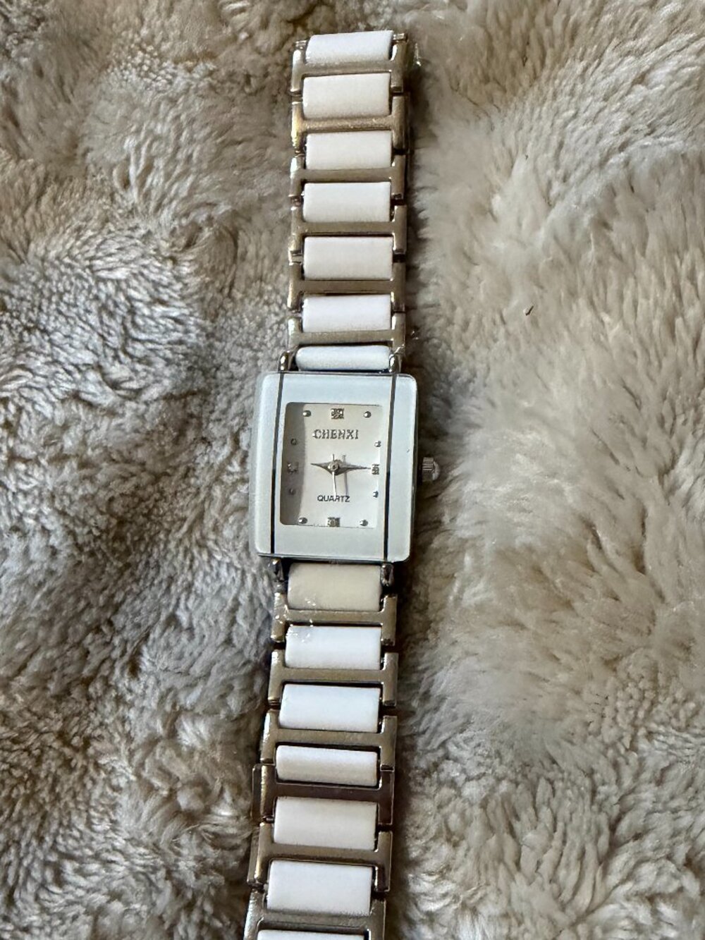Small White Fashion Watch Womens Accessory Minimalist Slim Quartz Timepiece